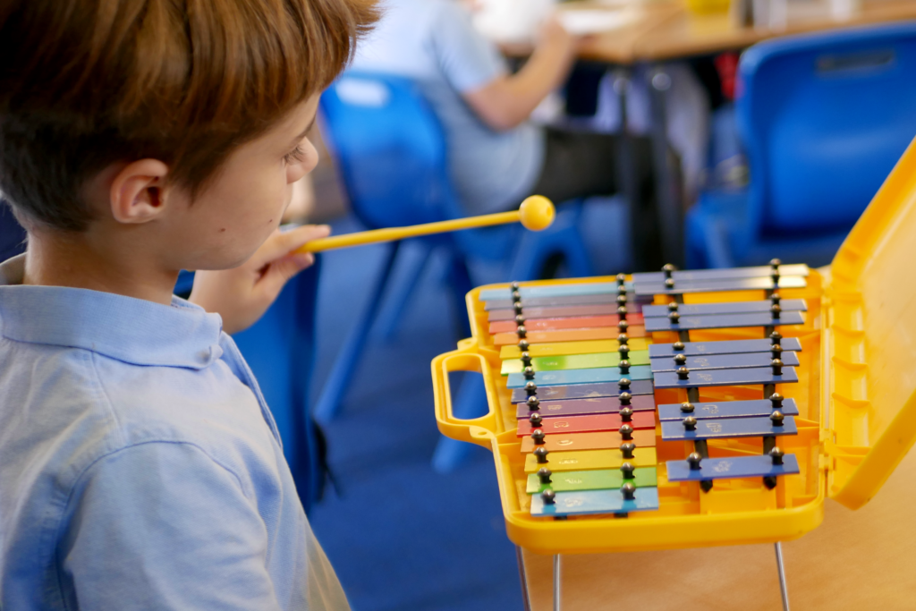 P1120327 music class at rosherville academy playing the xylophone
